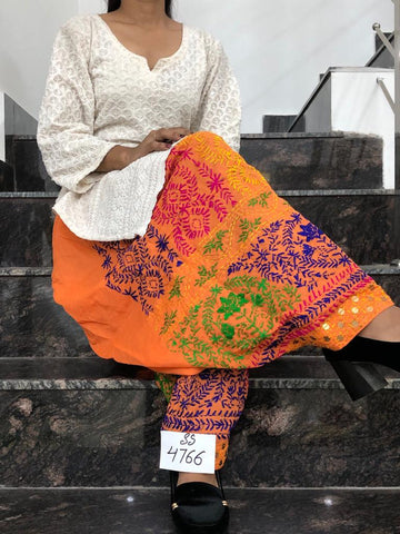 Latest Phulkari Dupatta Trends That'll Make You Fall For Punjabi  Embroidery! - Bewakoof Blog | Phulkari dupatta, Black salwar suit, Suit  designs